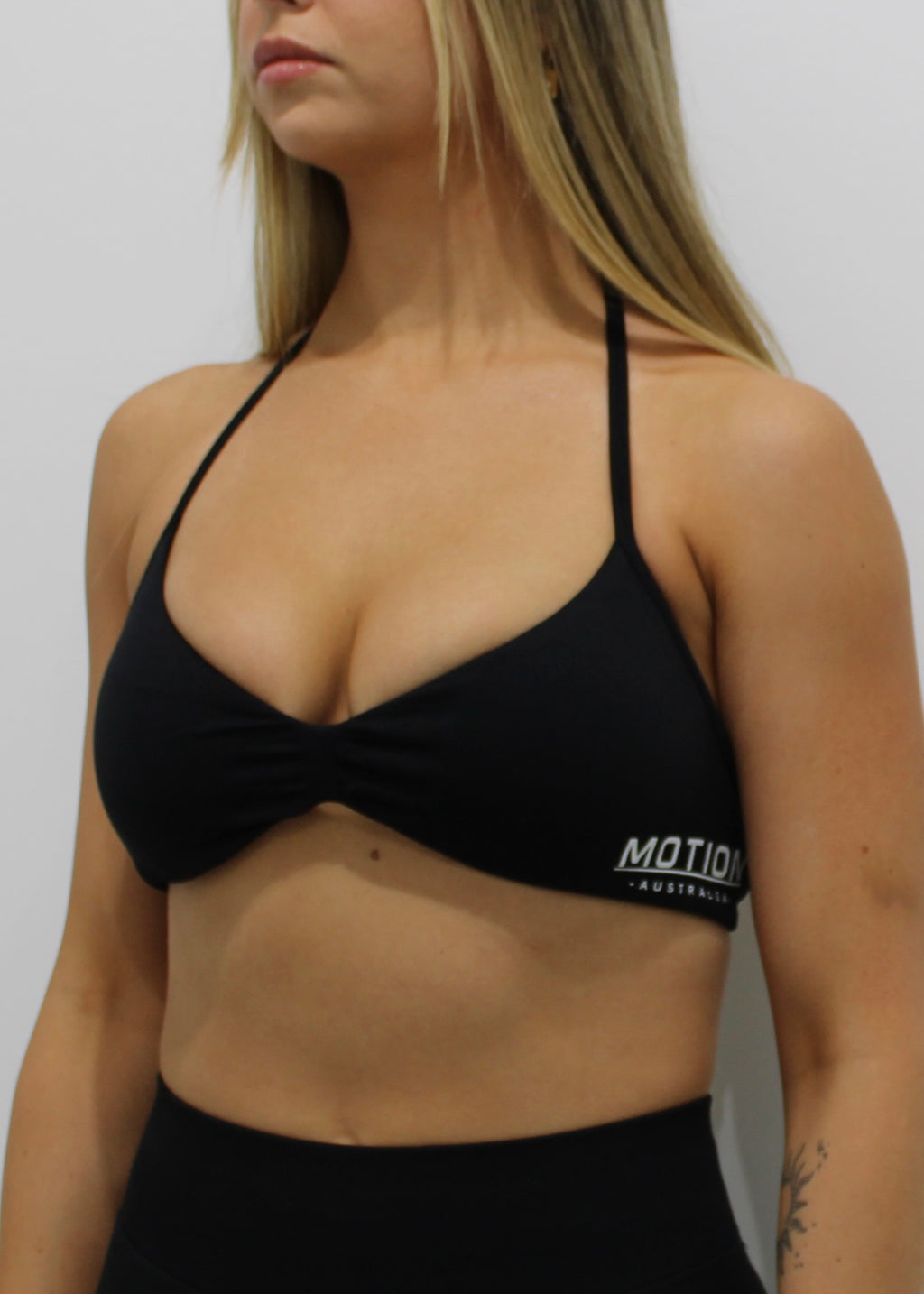 Women’s strap bra